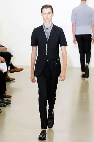 Look 32